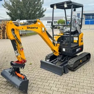 3-Zylinder Kubota Motor D902 Leistung 16 PS Schnellwechsler Typ MS01 Betriebsgewicht 1.800 kg